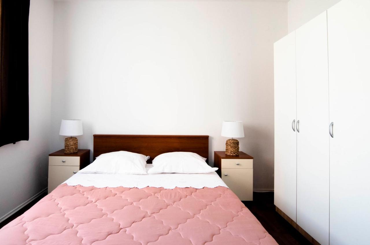 Apartment Alkar シニ エクステリア 写真